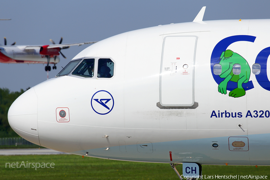 Condor Airbus A320-212 (D-AICH) | Photo 107697