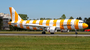 Condor Airbus A320-214 (D-AICU) at  Hamburg - Fuhlsbuettel (Helmut Schmidt), Germany