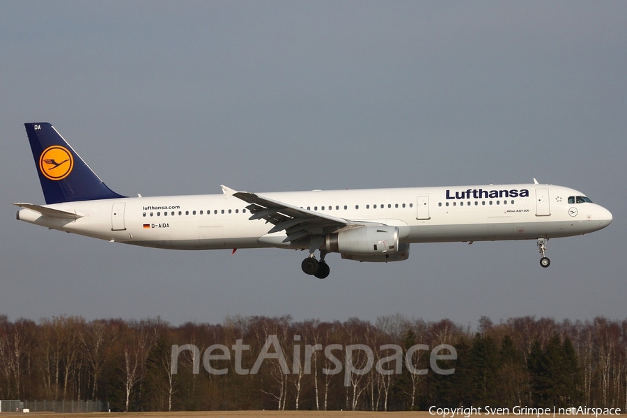 Lufthansa Airbus A321-231 (D-AIDA) | Photo 16694