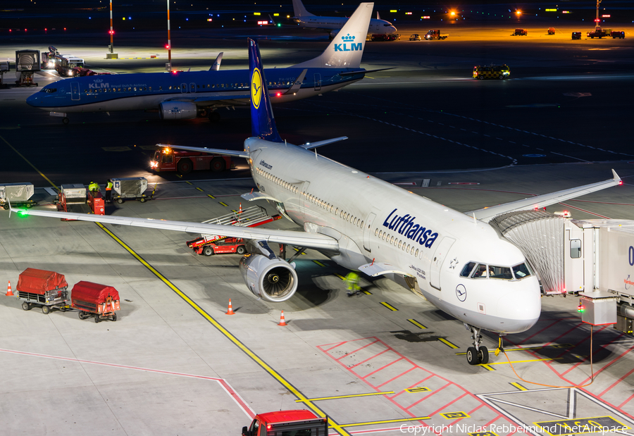 Lufthansa Airbus A321-231 (D-AIDA) | Photo 228887