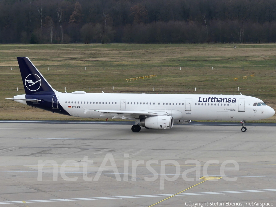 Lufthansa Airbus A321-231 (D-AIDB) | Photo 367066