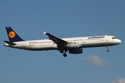 Lufthansa Airbus A321-231 (D-AIDB) at  Hamburg - Fuhlsbuettel (Helmut Schmidt), Germany