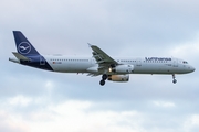 Lufthansa Airbus A321-231 (D-AIDB) at  Hamburg - Fuhlsbuettel (Helmut Schmidt), Germany