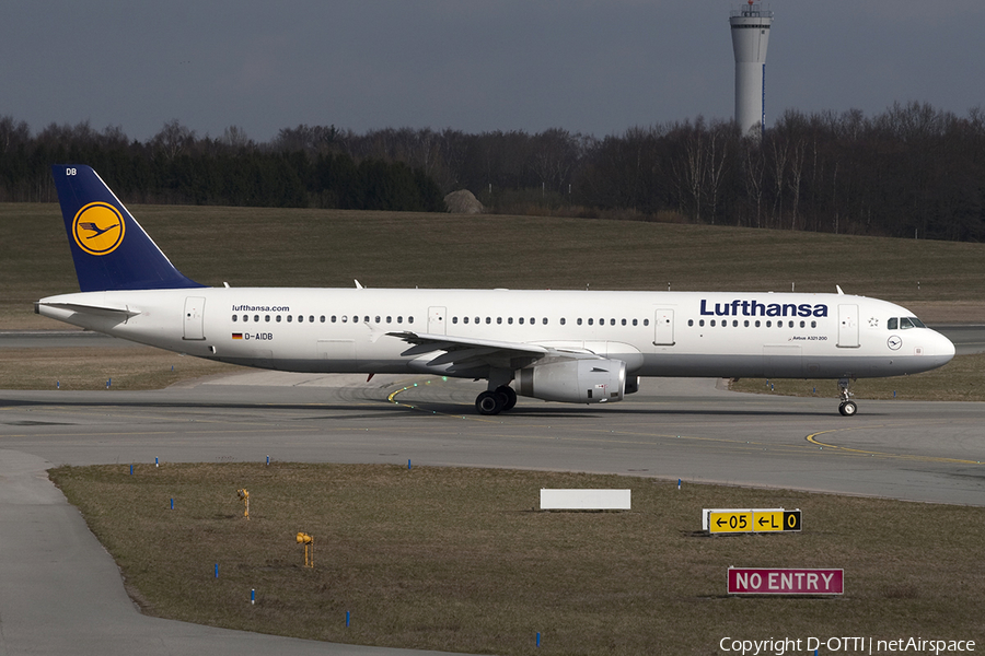 Lufthansa Airbus A321-231 (D-AIDB) | Photo 347327