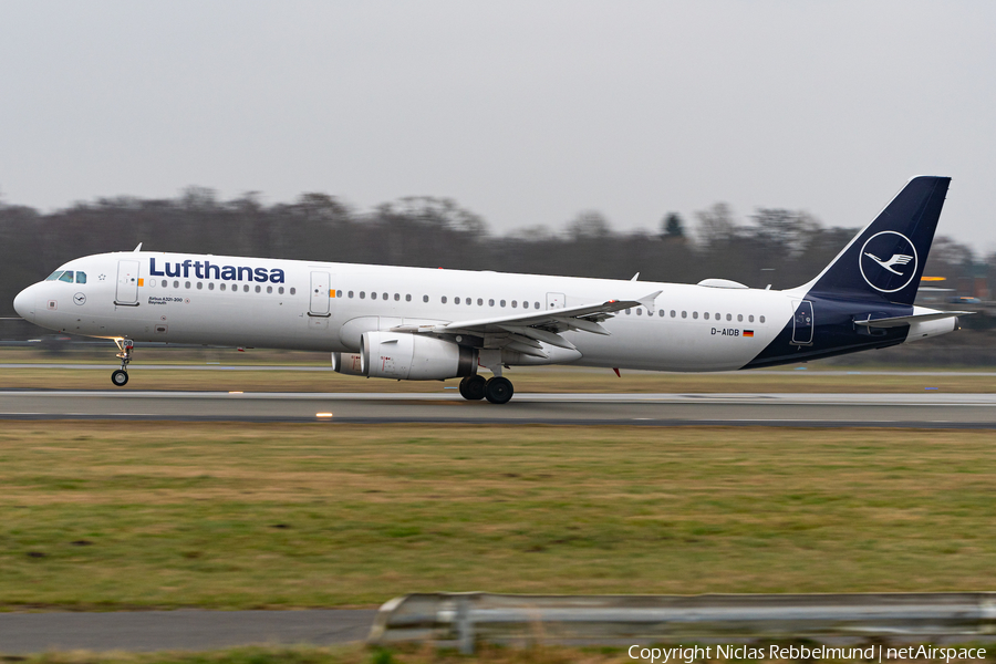 Lufthansa Airbus A321-231 (D-AIDB) | Photo 369327