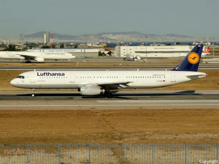 Lufthansa Airbus A321-231 (D-AIDB) | Photo 75830