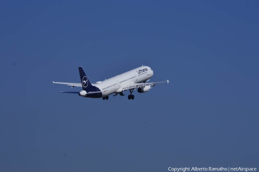 Lufthansa Airbus A321-231 (D-AIDB) | Photo 397981