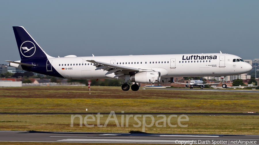 Lufthansa Airbus A321-231 (D-AIDC) | Photo 372335