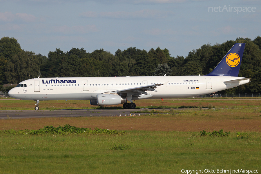 Lufthansa Airbus A321-231 (D-AIDC) | Photo 42955