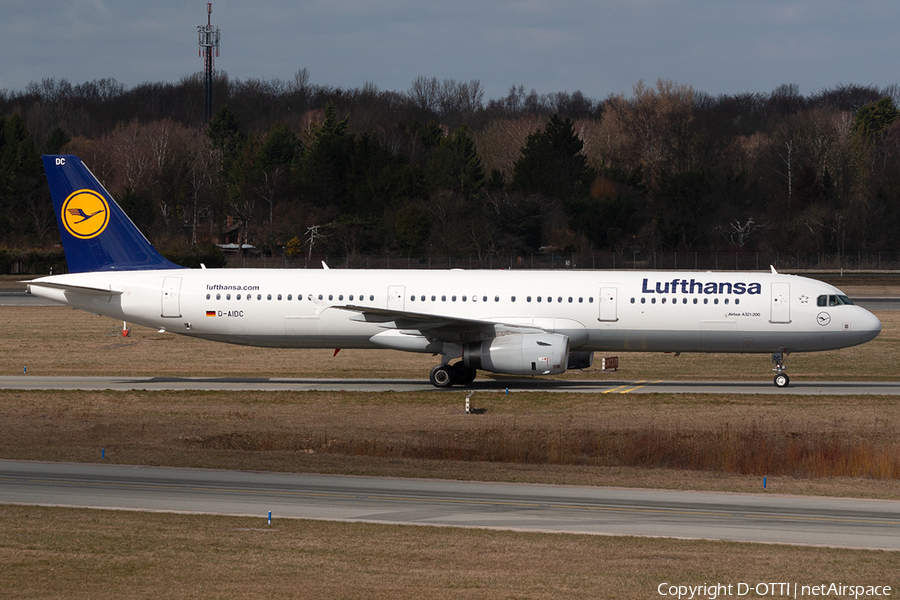 Lufthansa Airbus A321-231 (D-AIDC) | Photo 347231