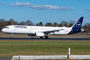 Lufthansa Airbus A321-231 (D-AIDC) at  Hamburg - Fuhlsbuettel (Helmut Schmidt), Germany