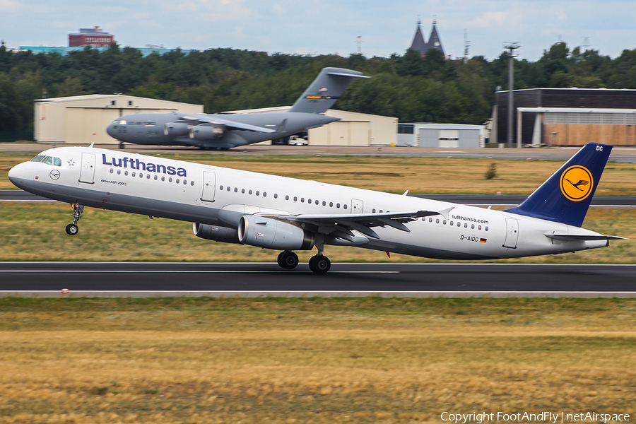 Lufthansa Airbus A321-231 (D-AIDC) | Photo 151279