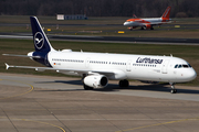 Lufthansa Airbus A321-231 (D-AIDC) at  Berlin - Tegel, Germany