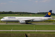 Lufthansa Airbus A321-231 (D-AIDE) at  Hamburg - Fuhlsbuettel (Helmut Schmidt), Germany