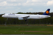 Lufthansa Airbus A321-231 (D-AIDF) at  Hannover - Langenhagen, Germany