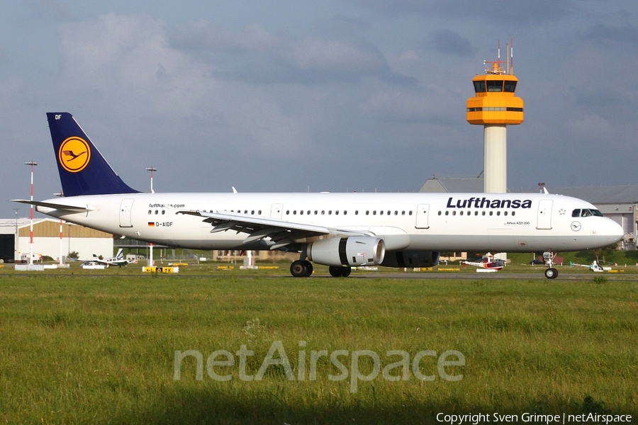 Lufthansa Airbus A321-231 (D-AIDF) | Photo 16969