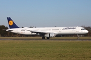 Lufthansa Airbus A321-231 (D-AIDF) at  Hamburg - Fuhlsbuettel (Helmut Schmidt), Germany