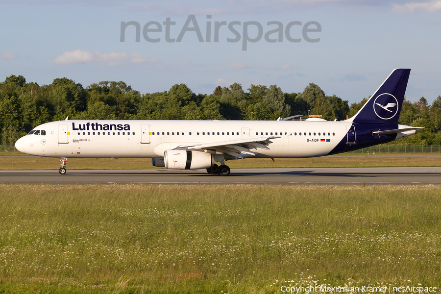 Lufthansa Airbus A321-231 (D-AIDF) | Photo 521882