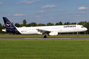 Lufthansa Airbus A321-231 (D-AIDF) at  Hamburg - Fuhlsbuettel (Helmut Schmidt), Germany