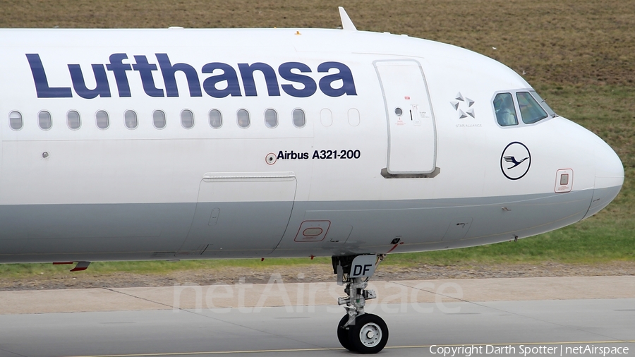Lufthansa Airbus A321-231 (D-AIDF) | Photo 209510