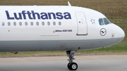 Lufthansa Airbus A321-231 (D-AIDF) at  Berlin - Tegel, Germany