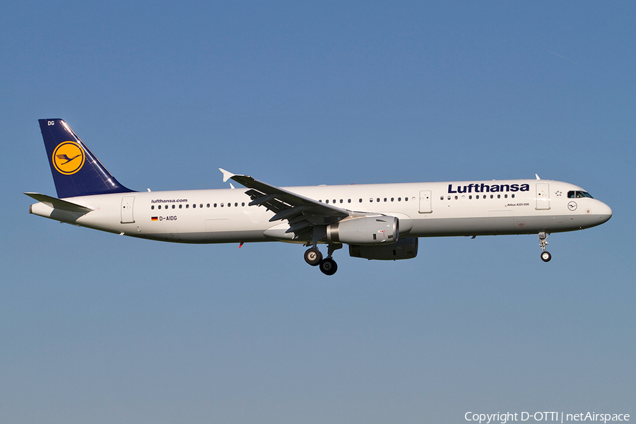 Lufthansa Airbus A321-231 (D-AIDG) | Photo 358334