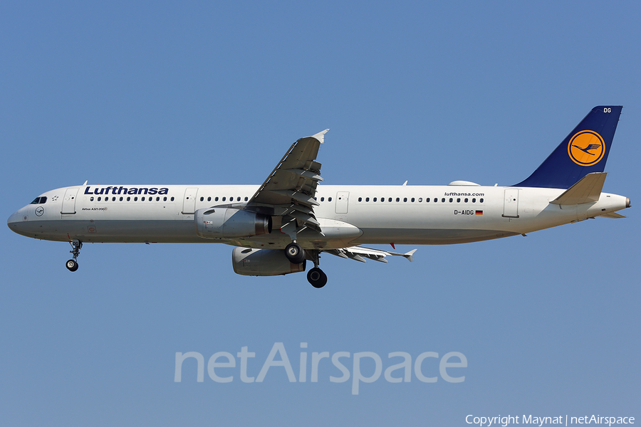 Lufthansa Airbus A321-231 (D-AIDG) | Photo 411068