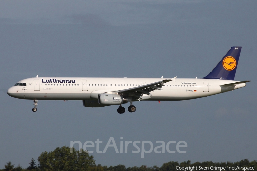Lufthansa Airbus A321-231 (D-AIDG) | Photo 17609