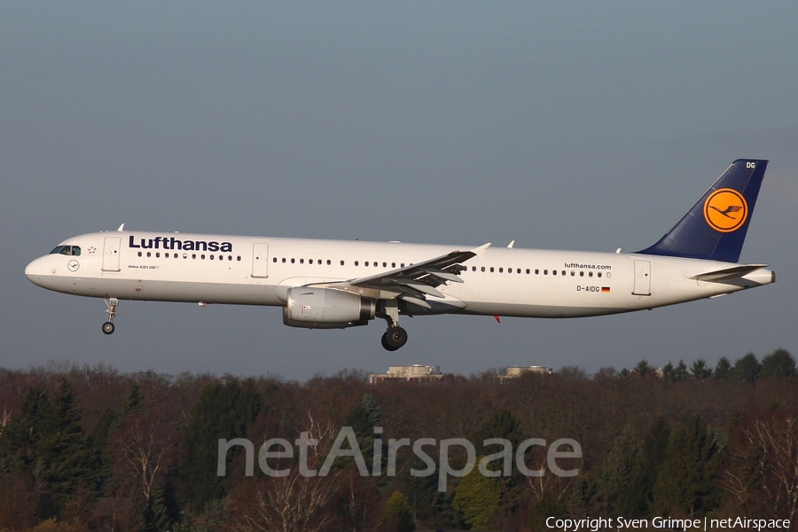 Lufthansa Airbus A321-231 (D-AIDG) | Photo 65872