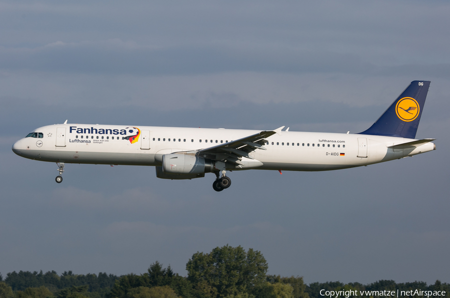 Lufthansa Airbus A321-231 (D-AIDG) | Photo 424366