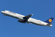 Lufthansa Airbus A321-231 (D-AIDH) at  Barcelona - El Prat, Spain