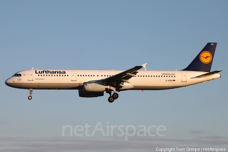 Lufthansa Airbus A321-231 (D-AIDH) | Photo 17158