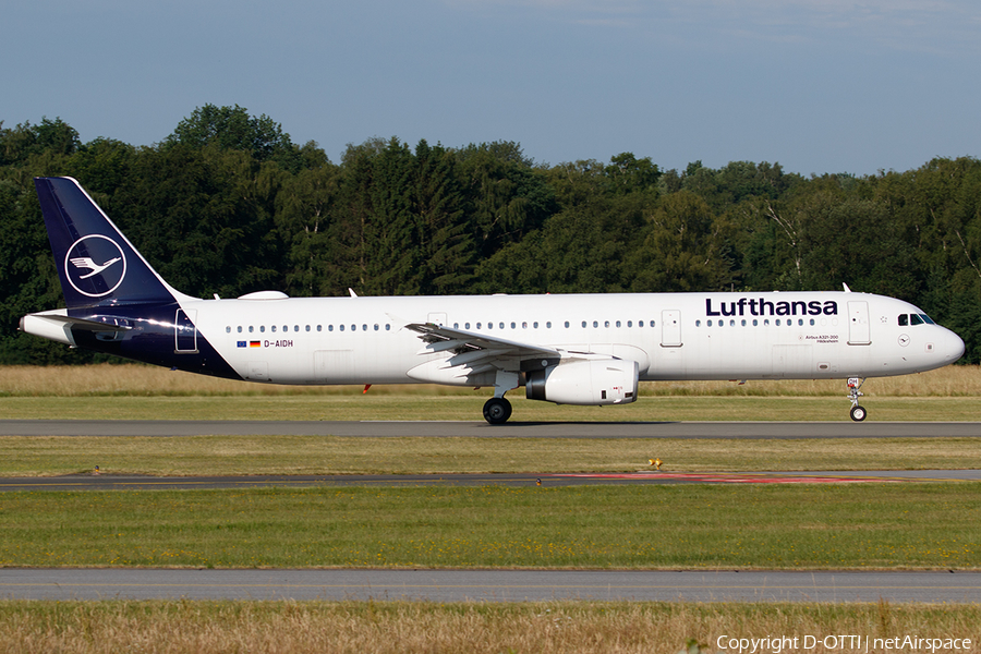 Lufthansa Airbus A321-231 (D-AIDH) | Photo 455020