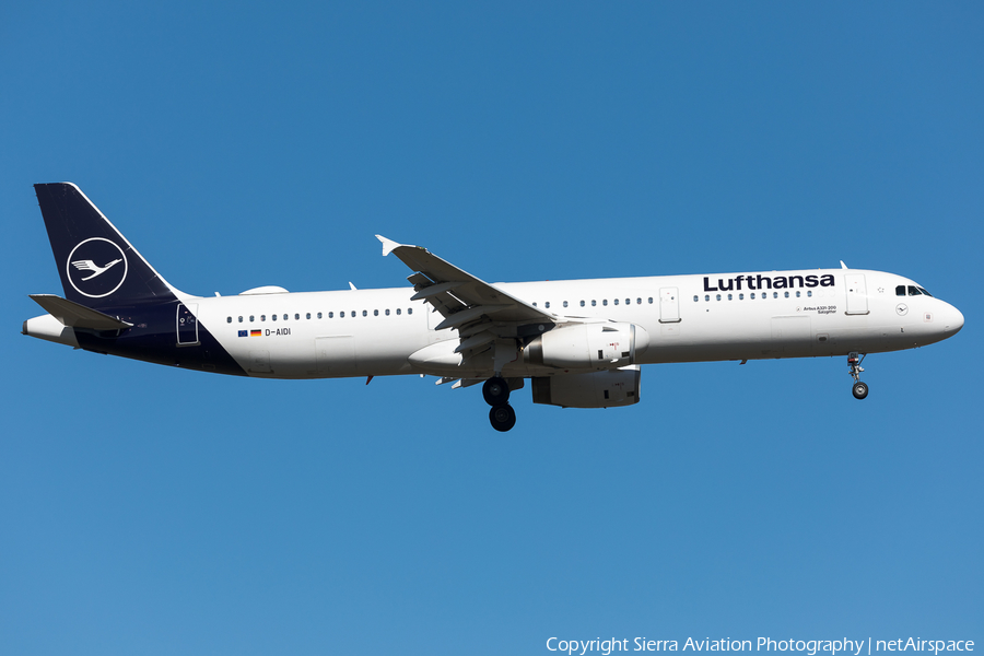 Lufthansa Airbus A321-231 (D-AIDI) | Photo 379687