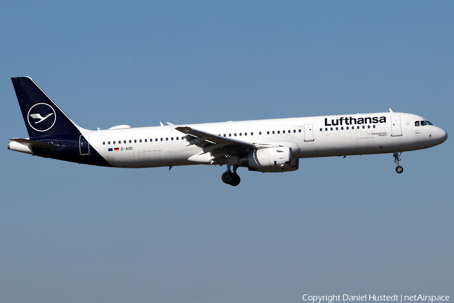 Lufthansa Airbus A321-231 (D-AIDI) | Photo 502077