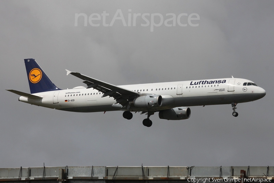 Lufthansa Airbus A321-231 (D-AIDI) | Photo 314230