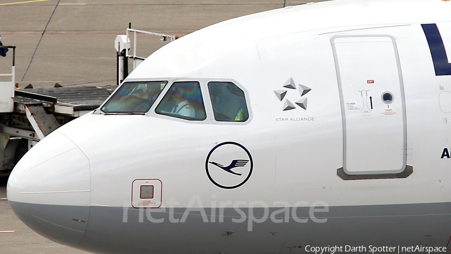 Lufthansa Airbus A321-231 (D-AIDI) | Photo 206367
