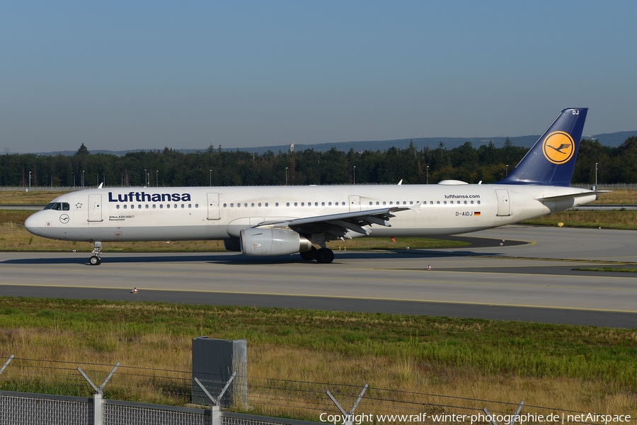 Lufthansa Airbus A321-231 (D-AIDJ) | Photo 484652