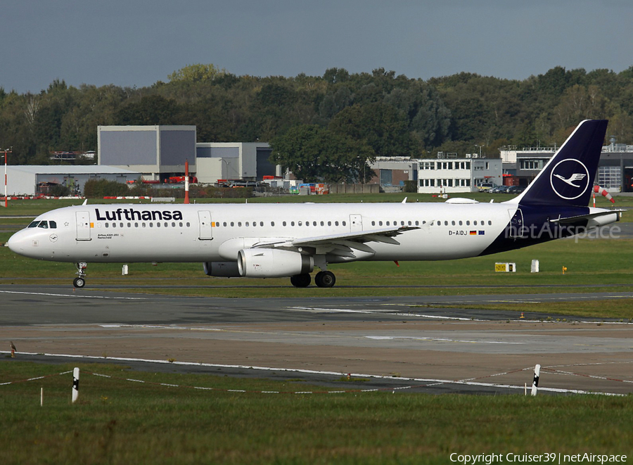 Lufthansa Airbus A321-231 (D-AIDJ) | Photo 492411