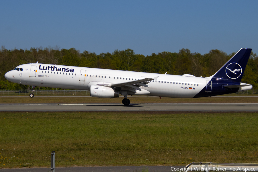 Lufthansa Airbus A321-231 (D-AIDJ) | Photo 507316