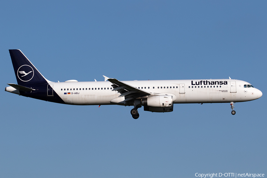 Lufthansa Airbus A321-231 (D-AIDJ) | Photo 513294