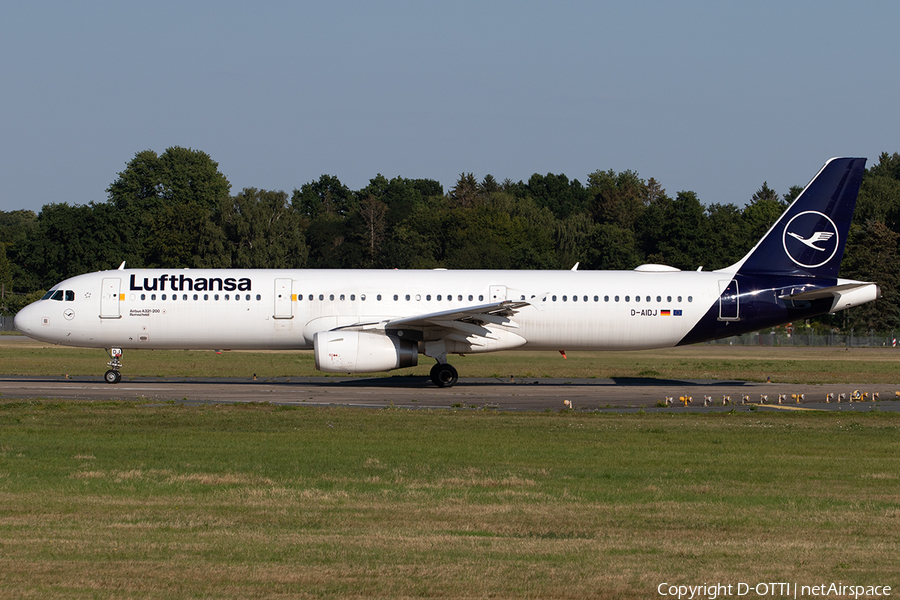 Lufthansa Airbus A321-231 (D-AIDJ) | Photo 520813