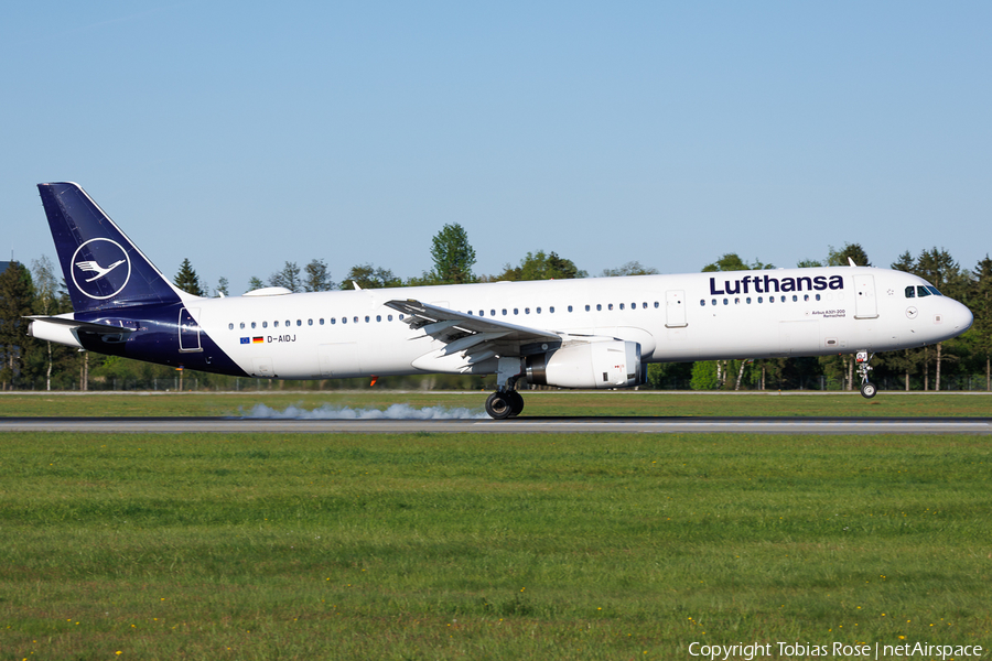 Lufthansa Airbus A321-231 (D-AIDJ) | Photo 678547