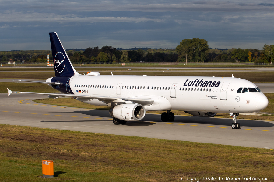 Lufthansa Airbus A321-231 (D-AIDJ) | Photo 596784