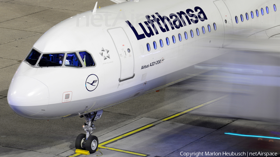 Lufthansa Airbus A321-231 (D-AIDK) | Photo 131346