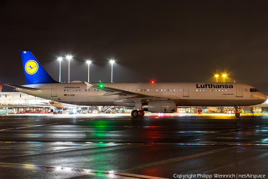 Lufthansa Airbus A321-231 (D-AIDK) | Photo 195684