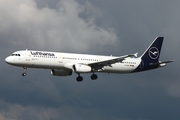 Lufthansa Airbus A321-231 (D-AIDK) at  Hamburg - Fuhlsbuettel (Helmut Schmidt), Germany