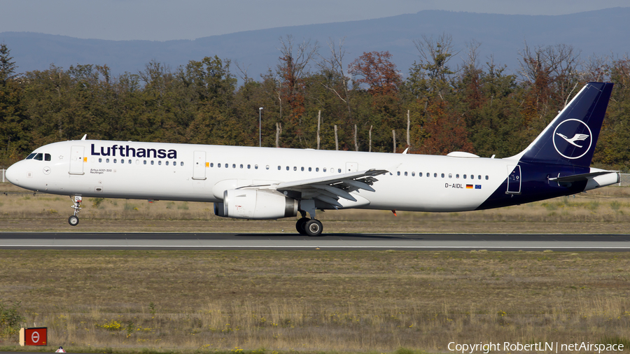 Lufthansa Airbus A321-231 (D-AIDL) | Photo 655531
