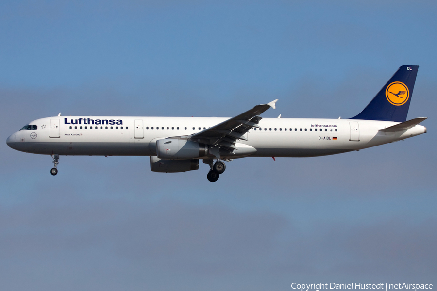 Lufthansa Airbus A321-231 (D-AIDL) | Photo 644600