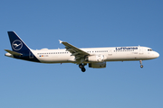 Lufthansa Airbus A321-231 (D-AIDL) at  Hamburg - Fuhlsbuettel (Helmut Schmidt), Germany